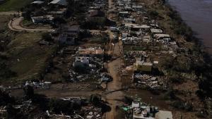 巴西暴雨引发洪水死亡人数增至150人
