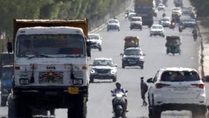 بھارت، نیو دہلی میں درجہ حرارت سارے ریکارڈ توڑ گیا