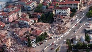 Cerimonia commemorativa per le vittime del terremoto del 17 agosto 1999