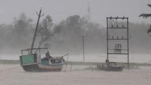 بنگلہ دیش، ریمال سمندری طوفان کی  بنا پر 8 لاکھ سے زائد افراد محفوظ مقامات پر منتقل