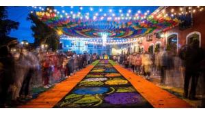 Exponen en México la alfombra más larga del mundo