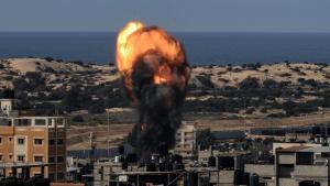 اسرائیل کے رفح شہر کے مشرقی علاقوں  کے جوار میں فضائی حملے