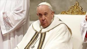 Papa Francesco, ricoverato all'ospedale per un'infezione respiratoria