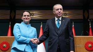Prezident Erdogan wengriýaly kärdeşi bilen metbugat ýygnagyny geçirdi