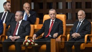Эрдоган Түркия Улуу Улуттук Жыйынындагы аземге катышты