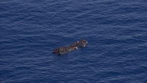Al menos 7 migrantes mueren por hipotermia en travesía naval hacia Europa