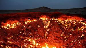 Türkmenistandaky Derweze gaz krateri söndüriler