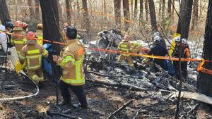 韩国一架直升机坠毁:5人死亡