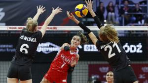 世锦赛：土耳其女排第二轮F组首场比赛首战告捷