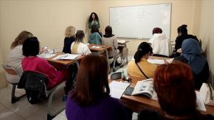 حضور مشترک شهروندان روسیه و اوکراین در کلاس‌های یادگیری زبان تُرکی