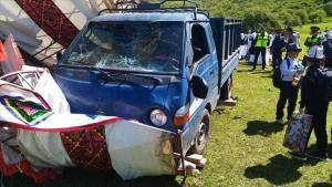 قیرقیزیستاندا سۆروجوسوز کامیونت اؤیرنجیلرین آراسینا دالدی