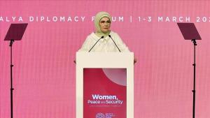 امینه اردوغان در نشست «زن، صلح و امنیت» مجمع دیپلماسی آنتالیا سخنرانی کرد