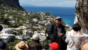 Accesul turiștilor pe insula Capri din Italia a fost interzis