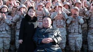金正恩：朝鲜的目标是掌握世界最强核力量