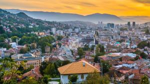 BiH: Policija na terenu nakon dojava o bombama u više škola u Kantonu Sarajevo