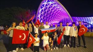 شادی آذربایجانی‌ها در پی پیروزی اردوغان