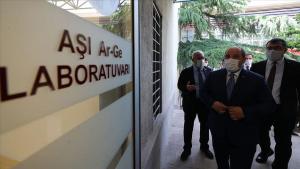 Επίσκεψη Βαράνκ στο ινστιτούτο εμβολίων της Τουρκίας