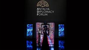 El segundo día del Foro de Diplomacia de Antalya se centra en la ciencia y la tecnología