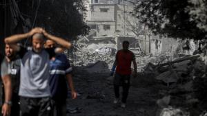 اسرائیل هجوملریده حیاتینی یوقاتگن فلسطینلیک لر سانی آرتیب بارماقده