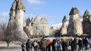 ترکیہ کے سیاحتی مرکز کپادوکیہ میں سیاحوں کی تعداد ریکارڈ درجے پر پہنچ گئی