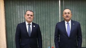 Hármas találkozó előkészületeiről egyeztetett Çavuşoğlu és Bayramov