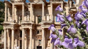 Tudta, hogy a világhírű Epheszosz ókori városában volt az ókor egyik legnagyobb könyvtára?