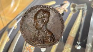 Фатих Султан Мехметтин ханзаадалык дооруна таандык медаль аукционго коюлду