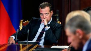 Медведев: «Батышка каршы өлкөлөргө курал беришибиз керек»