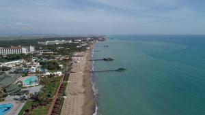 شهر ساحلی آنتالیا آماده میزبانی از گردشگران ترک و خارجی