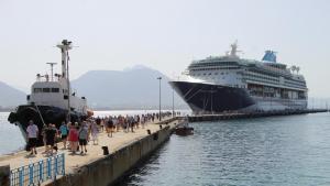 Круизният кораб „Marella Discovery“ акостира в турски курорт Алания