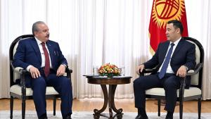 رئیس مجلس ترکیه با رئیس جمهور قرقیزستان دیدار کرد