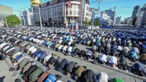 مسلمانان در سراسر جهان عید قربان را جشن می‌گیرند