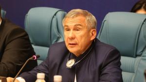 Tatarstan ilbaşı Röstäm Miñnexanov Türkiyädä