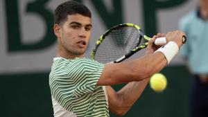 Alcaraz y García llegan a la segunda ronda en el Abierto de Francia