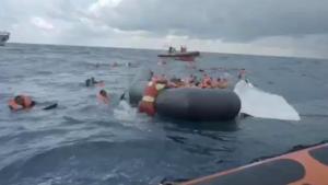 Лодки с мигранти потънаха край бреговете на Тунис...