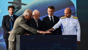Lula y Macron botan al mar el tercer submarino del acuerdo de cooperación Brasil-Francia