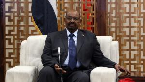 アル バシール スーダン前大統領が食事や投薬を拒否