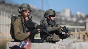 İsrail əsgərlərinin sərt müdaxiləsi nəticəsində 28 fələstinli də yaralanıb