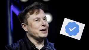 Elon Musk anuncia que verificación de Twitter paga ya está disponible en todo el mundo