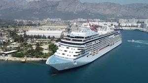 بندر آنتالیا میزبان بیش از 30 هزار مسافر با کشتی‌های کروز