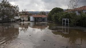 La tormenta Elías pone en alerta a Grecia; suspenden la educación en algunas regiones