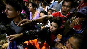 2500 hondureños huyen con destino a Estados Unidos