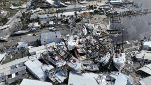 Ураганът Иън предизвика огромни разрушения във Флорида...