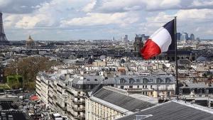 Франция посъветва гражданите си да не пътуват до Иран