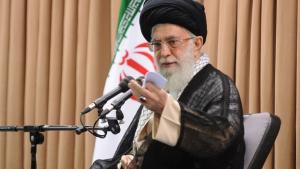 آیت‌الله خامنه‌‌ای دلیل شرطی شدن اقتصاد ایران را تمرکز بر روی مسئله هسته‌ای دانست