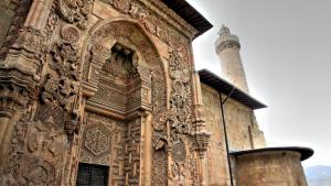 Открива се историческата джамия в Диврии.........