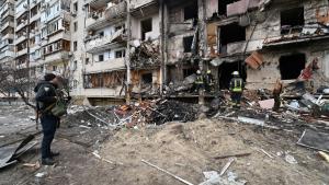 Ataque ruso tomó como blanco un edificio en Kiev