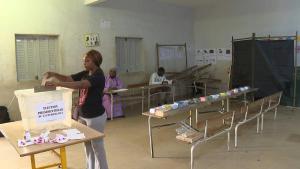 塞内加尔选举初步结果：反对派候选人法耶获胜