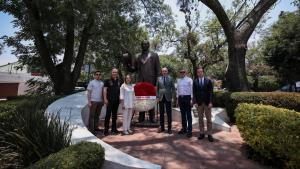 Председателят на ВНСТ постави венец пред паметника на Ататюрк в Мексико Сити...