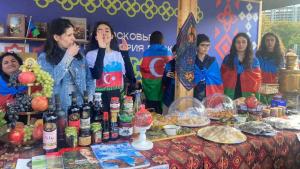 “İnteqrasiya da olmaq lazımdır, öz kimliyini qorumaq da”, U.Əskərova
